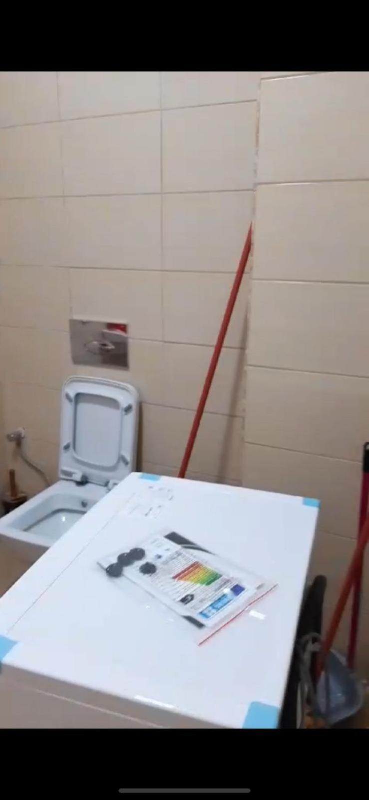 Al Secondo Piano A Qerret Kavaje Albania *