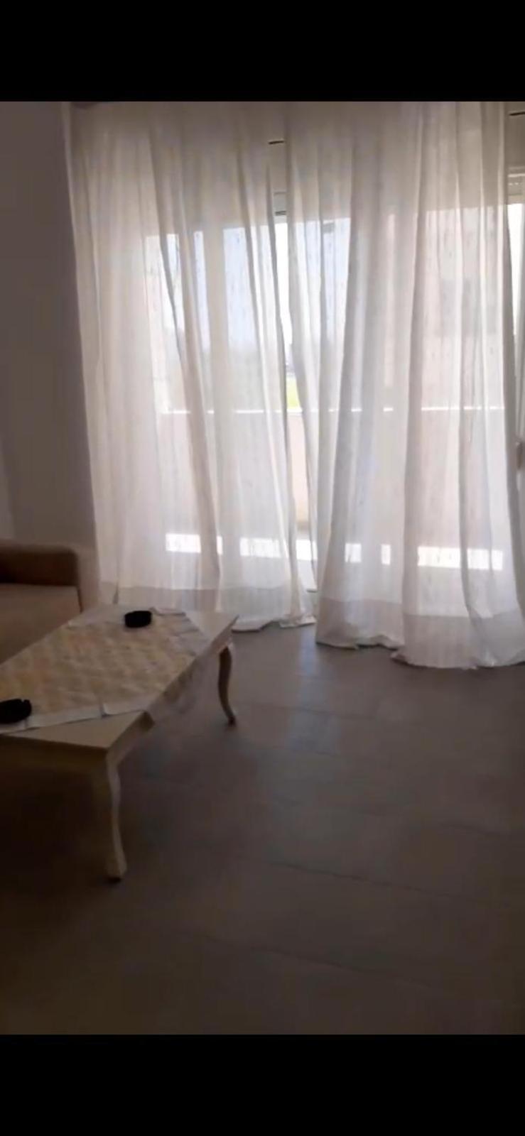Al Secondo Piano A Qerret Kavaje Albania